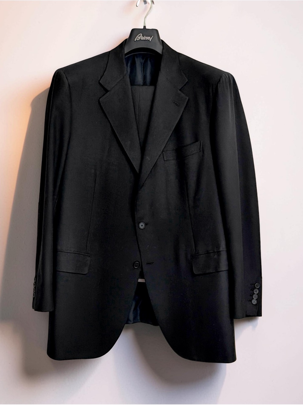 BRIONI Custom Tailored Men’s Single-Breasted Tuxedo | Black | Super 180’s | 42R